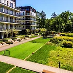 Golden Tulip Aparthotel 4*