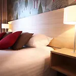 Golden Tulip 4*