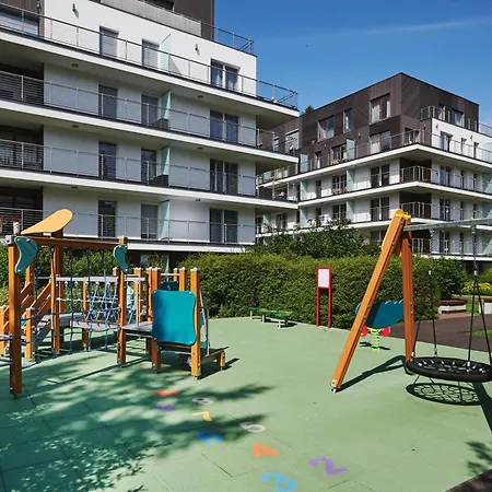 金郁金香扎科帕公寓酒店 米兹多洛杰