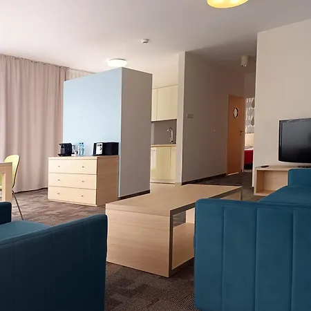 Golden Tulip 4*