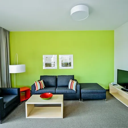 Golden Tulip מלון דירות מידזיזדרויה