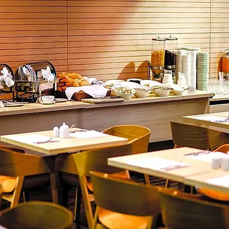 Golden Tulip 4*