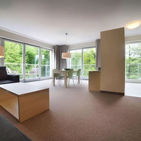 מלון דירות Golden Tulip 4*