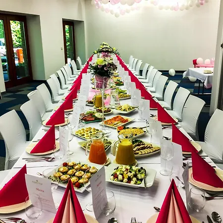 Golden Tulip מלון דירות 4*