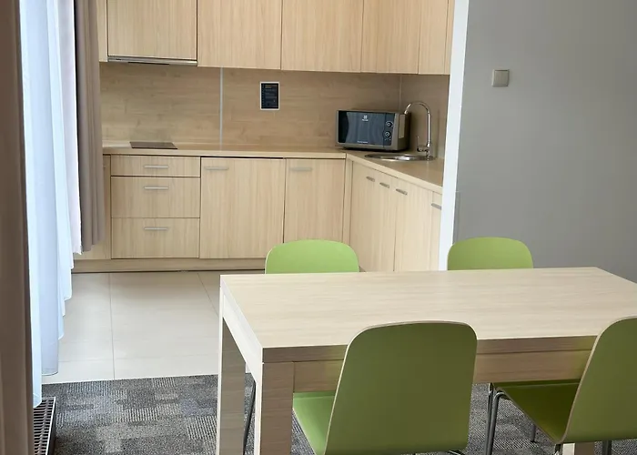 Aparthotel Golden Tulip 4*